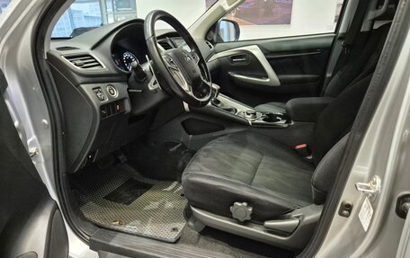 Mitsubishi Pajero Sport III рестайлинг, 2019 год, 2 990 000 рублей, 23 фотография