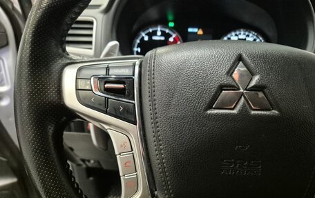 Mitsubishi Pajero Sport III рестайлинг, 2019 год, 2 990 000 рублей, 34 фотография