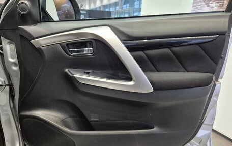 Mitsubishi Pajero Sport III рестайлинг, 2019 год, 2 990 000 рублей, 28 фотография