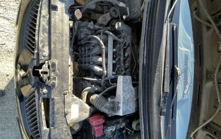 Mitsubishi Colt VI рестайлинг, 2006 год, 325 000 рублей, 21 фотография