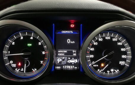 Toyota Land Cruiser Prado 150 рестайлинг 2, 2014 год, 3 260 000 рублей, 15 фотография