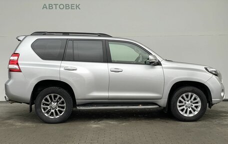 Toyota Land Cruiser Prado 150 рестайлинг 2, 2014 год, 3 260 000 рублей, 5 фотография