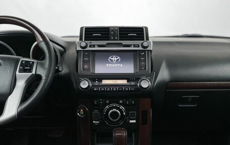 Toyota Land Cruiser Prado 150 рестайлинг 2, 2014 год, 3 260 000 рублей, 16 фотография
