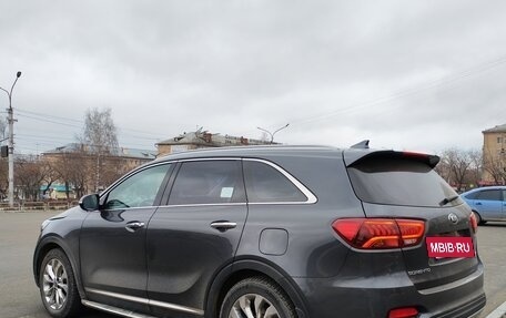 KIA Sorento III Prime рестайлинг, 2018 год, 2 600 000 рублей, 7 фотография