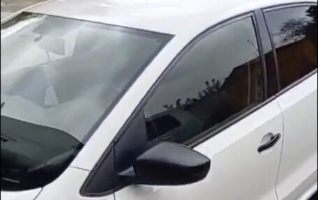 Volkswagen Polo VI (EU Market), 2010 год, 800 000 рублей, 5 фотография