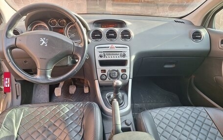 Peugeot 308 II, 2011 год, 310 000 рублей, 2 фотография