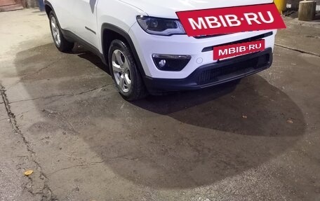 Jeep Compass II, 2020 год, 2 350 000 рублей, 2 фотография