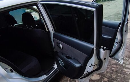 Nissan Tiida, 2010 год, 620 000 рублей, 8 фотография