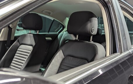 Volkswagen Passat B8 рестайлинг, 2019 год, 2 400 000 рублей, 23 фотография