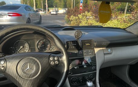 Mercedes-Benz C-Класс, 2004 год, 485 000 рублей, 3 фотография