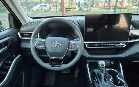 Toyota Highlander, 2025 год, 5 599 000 рублей, 17 фотография