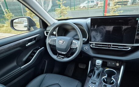 Toyota Highlander, 2025 год, 5 599 000 рублей, 16 фотография