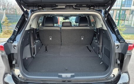 Toyota Highlander, 2025 год, 5 599 000 рублей, 22 фотография