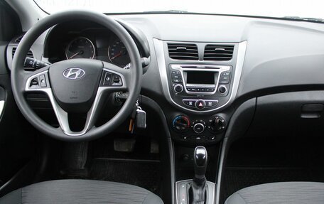 Hyundai Solaris II рестайлинг, 2016 год, 1 199 000 рублей, 7 фотография