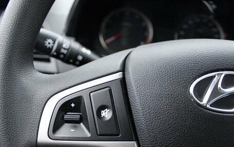 Hyundai Solaris II рестайлинг, 2016 год, 1 199 000 рублей, 11 фотография