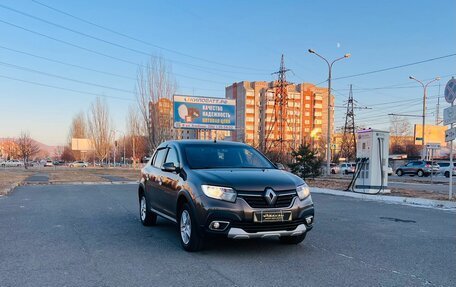 Renault Logan II, 2021 год, 1 379 000 рублей, 4 фотография