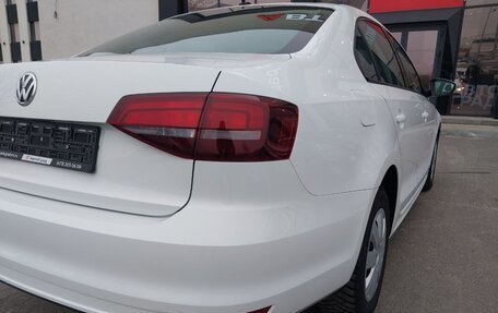 Volkswagen Jetta VI, 2016 год, 1 300 000 рублей, 8 фотография