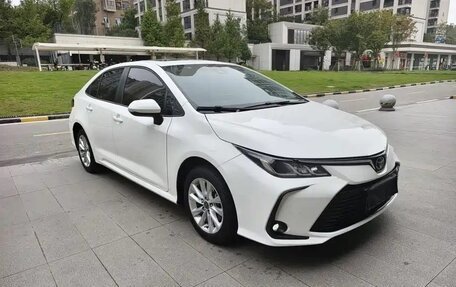 Toyota Corolla, 2021 год, 1 050 000 рублей, 5 фотография