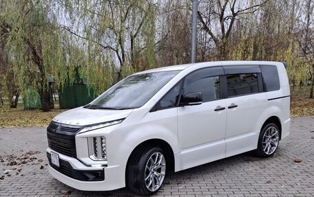 Mitsubishi Delica D:5 I, 2020 год, 2 900 000 рублей, 5 фотография