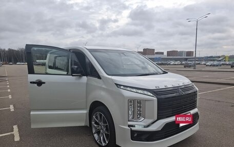 Mitsubishi Delica D:5 I, 2020 год, 2 900 000 рублей, 11 фотография