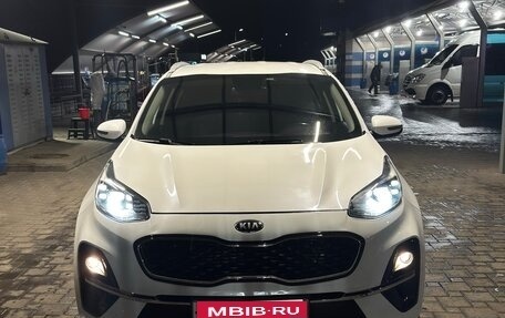 KIA Sportage IV рестайлинг, 2021 год, 2 200 000 рублей, 2 фотография