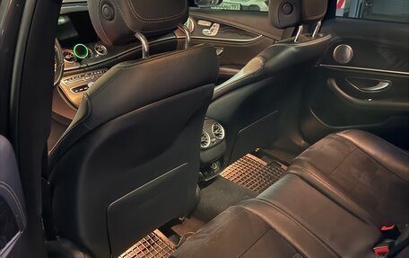 Mercedes-Benz E-Класс, 2018 год, 3 600 000 рублей, 7 фотография