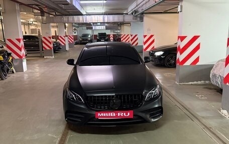 Mercedes-Benz E-Класс, 2018 год, 3 600 000 рублей, 3 фотография