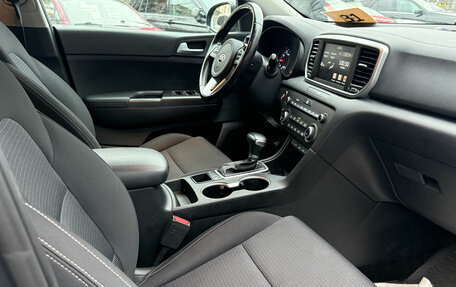 KIA Sportage IV рестайлинг, 2020 год, 2 599 000 рублей, 9 фотография