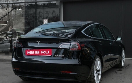 Tesla Model 3 I, 2019 год, 3 790 000 рублей, 5 фотография