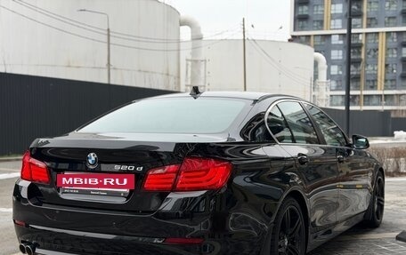 BMW 5 серия, 2013 год, 1 999 000 рублей, 13 фотография