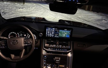 Toyota Land Cruiser, 2024 год, 13 500 000 рублей, 12 фотография