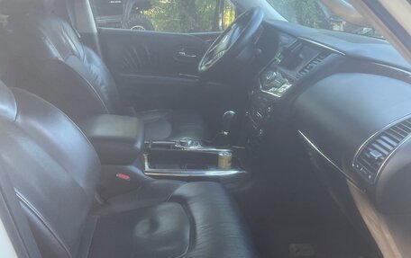 Nissan Patrol, 2010 год, 1 850 000 рублей, 14 фотография