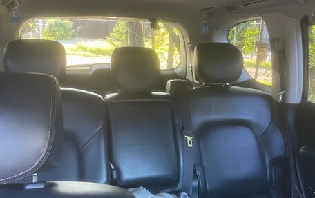 Nissan Patrol, 2010 год, 1 850 000 рублей, 15 фотография