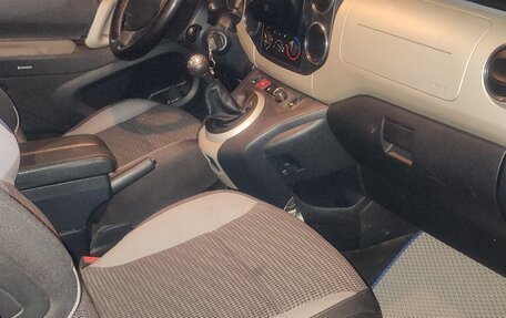 Peugeot Partner II рестайлинг 2, 2012 год, 700 000 рублей, 6 фотография