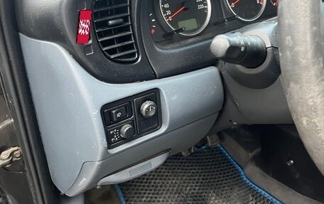 Nissan Almera, 2004 год, 400 000 рублей, 10 фотография