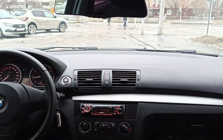 BMW 1 серия, 2008 год, 850 000 рублей, 10 фотография