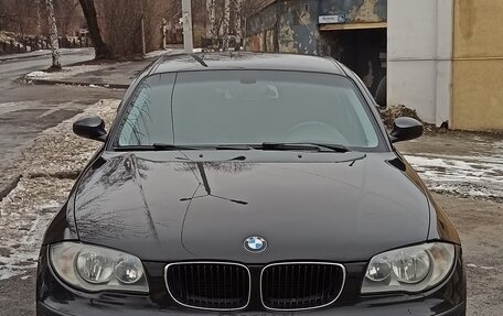 BMW 1 серия, 2008 год, 850 000 рублей, 2 фотография