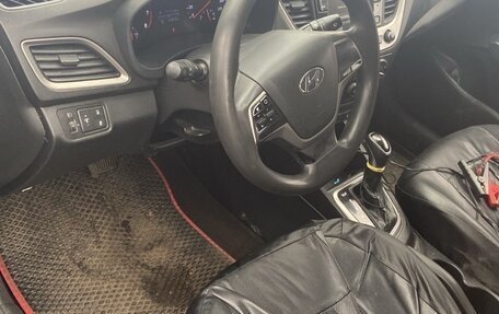 Hyundai Solaris II рестайлинг, 2017 год, 560 000 рублей, 5 фотография