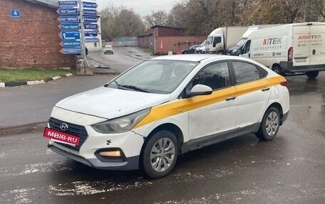 Hyundai Solaris II рестайлинг, 2017 год, 560 000 рублей, 3 фотография
