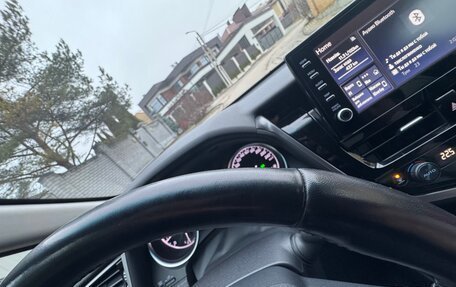 Toyota Camry, 2021 год, 3 100 000 рублей, 9 фотография