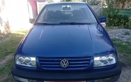 Volkswagen Vento, 1995 год, 170 000 рублей, 1 фотография