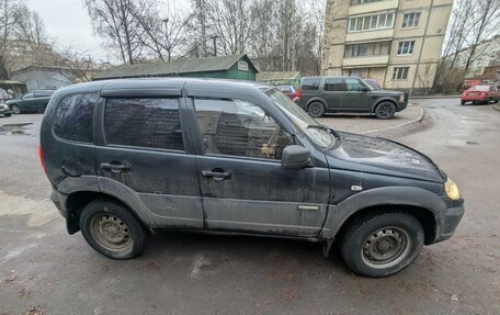 Chevrolet Niva I рестайлинг, 2012 год, 150 000 рублей, 10 фотография