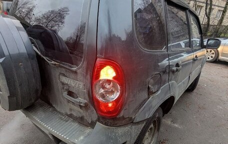 Chevrolet Niva I рестайлинг, 2012 год, 150 000 рублей, 13 фотография