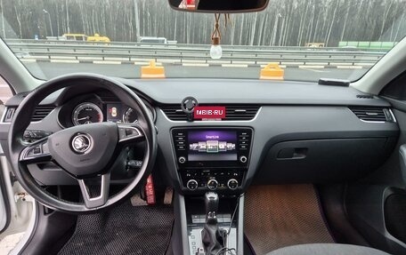 Skoda Octavia, 2017 год, 2 000 000 рублей, 8 фотография