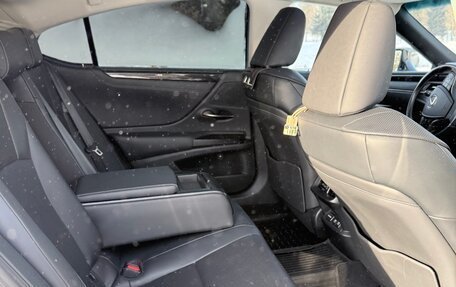 Lexus ES VII, 2019 год, 3 950 000 рублей, 10 фотография