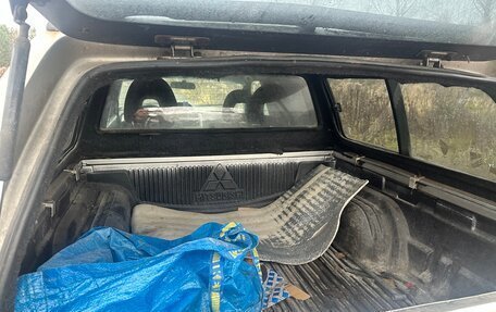 Mitsubishi L200 III рестайлинг, 2006 год, 595 000 рублей, 8 фотография