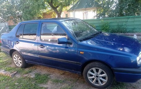 Volkswagen Vento, 1995 год, 170 000 рублей, 3 фотография