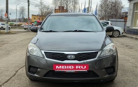 KIA cee'd I рестайлинг, 2010 год, 670 000 рублей, 3 фотография