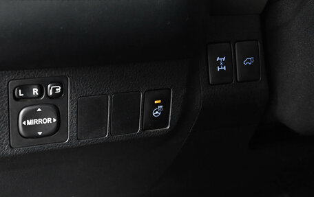 Toyota RAV4, 2019 год, 2 700 000 рублей, 16 фотография