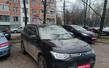 Mitsubishi Outlander III рестайлинг 3, 2013 год, 1 250 000 рублей, 1 фотография